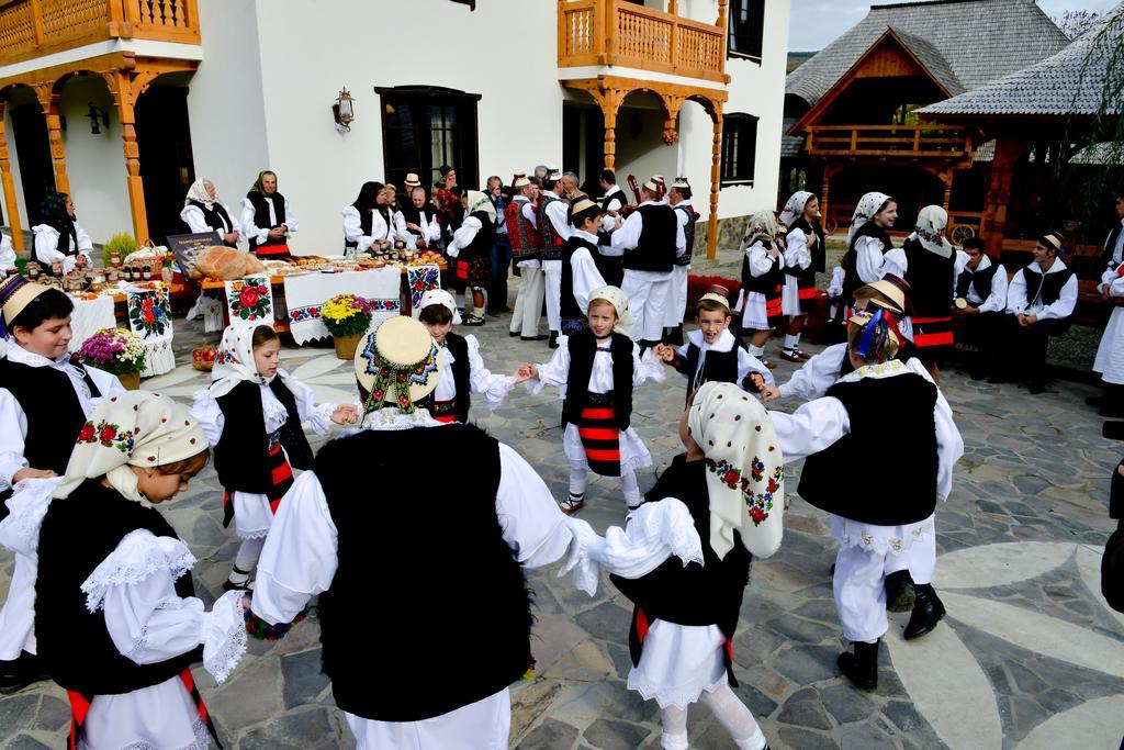 Glodeanca Ξενοδοχείο Εξωτερικό φωτογραφία